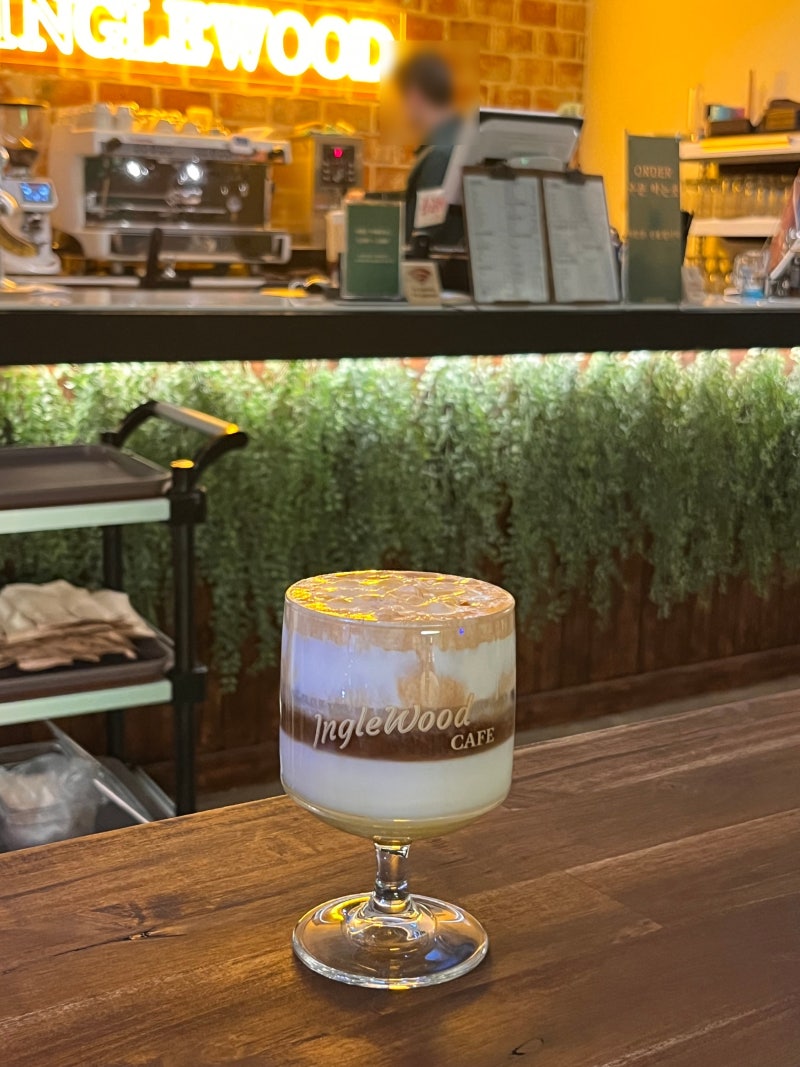 순천 분위기 좋은 카페 술집 잉글우드 : 네이버 블로그