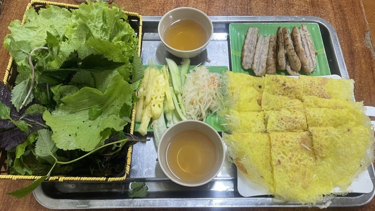  [하노이/닌빈 맛집] 로컬의 월남쌈은 어떻게 먹는가? 반쎄오 넴루이 (Bánh Xèo Nem Lụi / Quán Út)