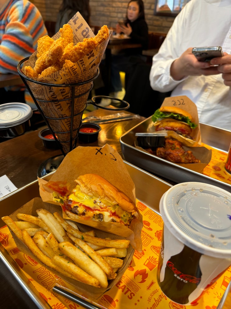  [삼성 맛집] 옐로트렁크 - 치즈버거의 정석