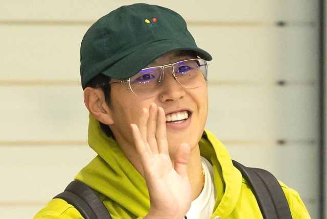 '탁구게이트' 이강인 밝은 <b>표정</b>으로 입국 전날 <b>손흥민</b>과 달랐다... 