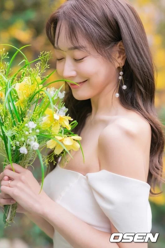 <b>연민지</b>, 오늘 <b>고교동창</b> 형사와 결혼…"경력단절 불안, 하고... 