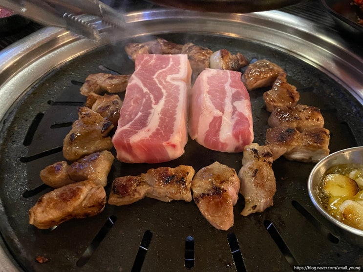  충무로 단체 회식 추천 연락 돼지고기 소고기 둘 다 먹어봄