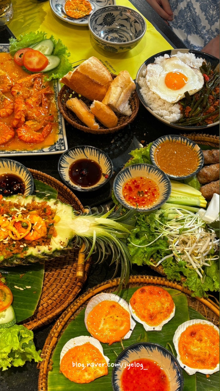  나트랑 맛집 한국인 입맛에 맞춰진 안토이 비추후기 [안토이]