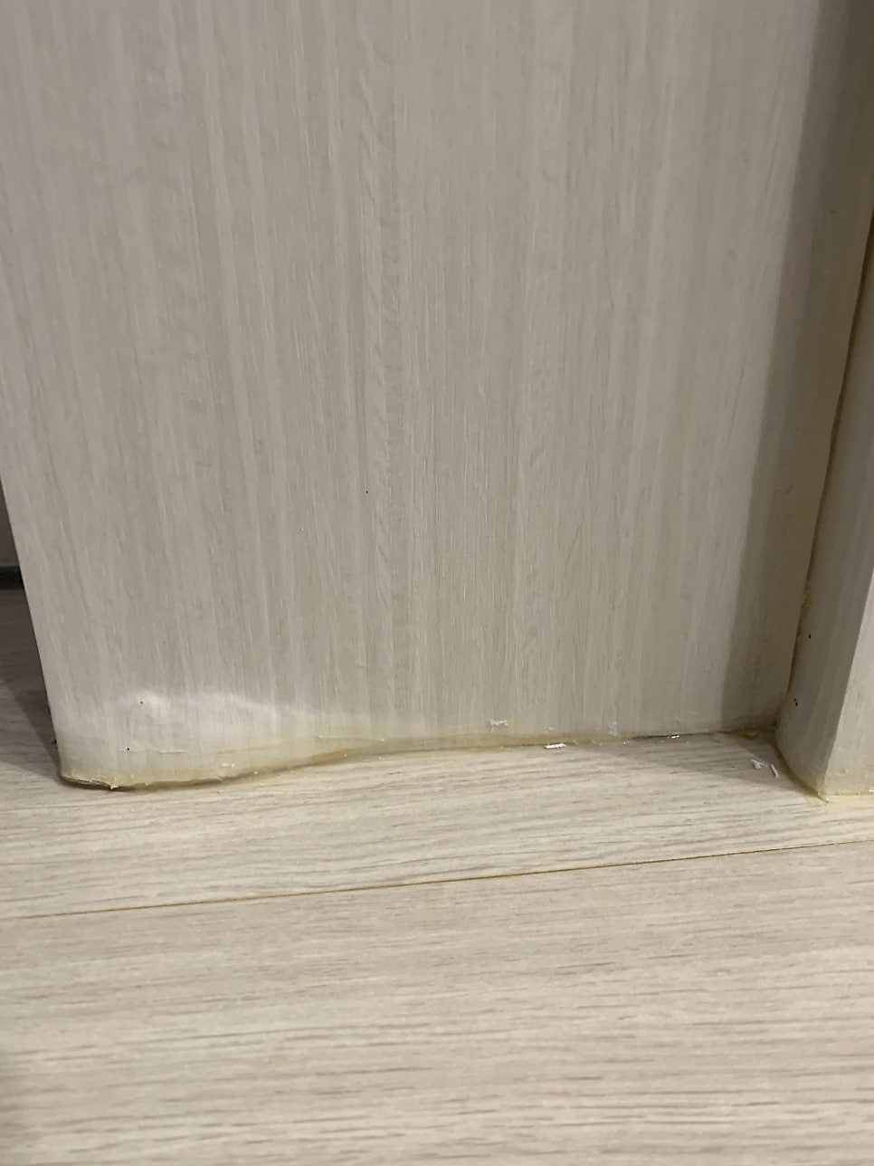 문틀 몰딩 복원 전문가