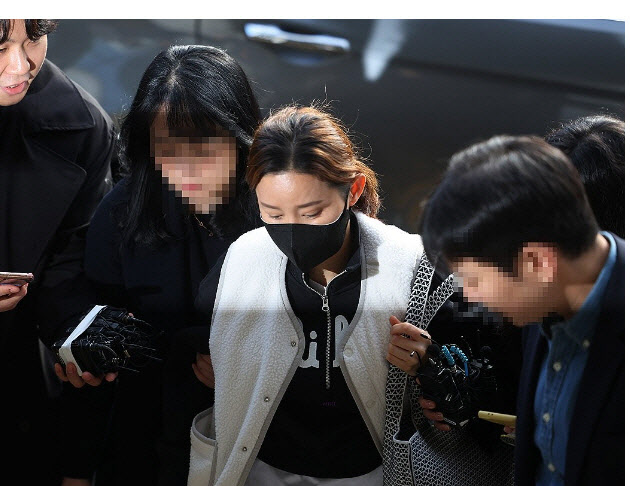 <b>남현희</b> '전청조 사기공범 의혹'...검찰, 경찰에 <b>재수사 요청</b>