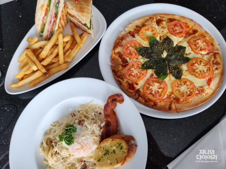 태국 파타야 :: 그란데 센터포인트 스페이스 호텔 #1 조식, 룸서비스, 키즈 클럽 ( Grande Centre Point Space Pattaya )