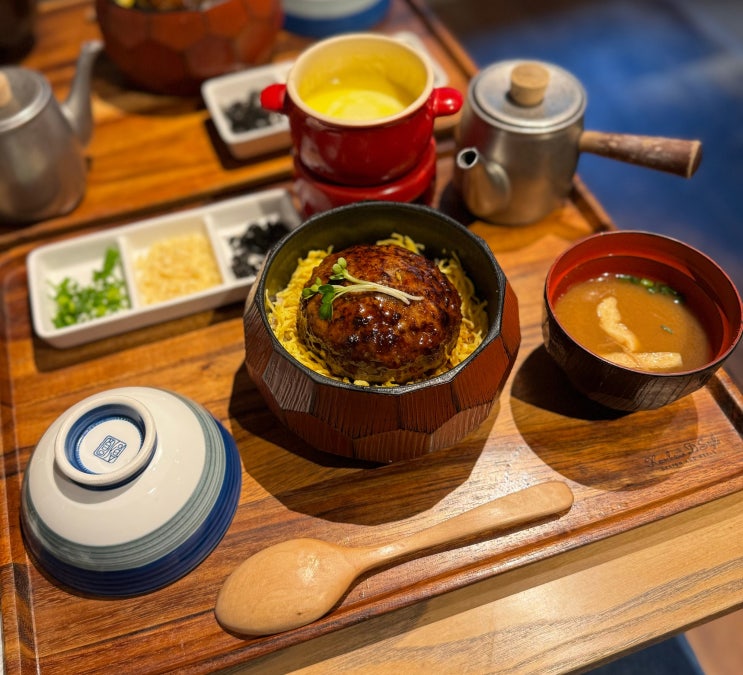  일본 나고야 현지인 맛집 히키니쿠노토리코 함박스테이크