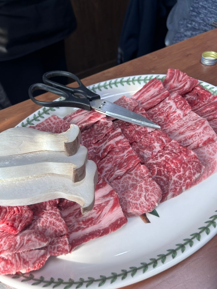  [김해맛집] 밑반찬만 먹어도 배부른 소고기집, 장유 통나무갈비
