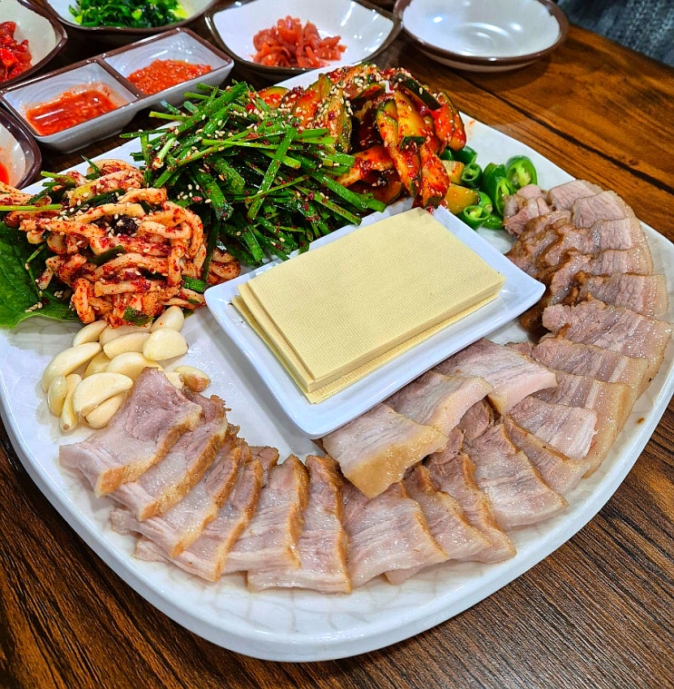  [잠실 맛집/잠실역 숨은 맛집/직장인 맛집 추천/잠실 순두부] 직장이 잠실이라면? 사막 속 오아시스 같은 순두부/보쌈 맛집 "수가성"