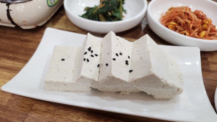  충주 버스터미널 맛집 까망콩두부 : 제육 생선 두부 된장찌개