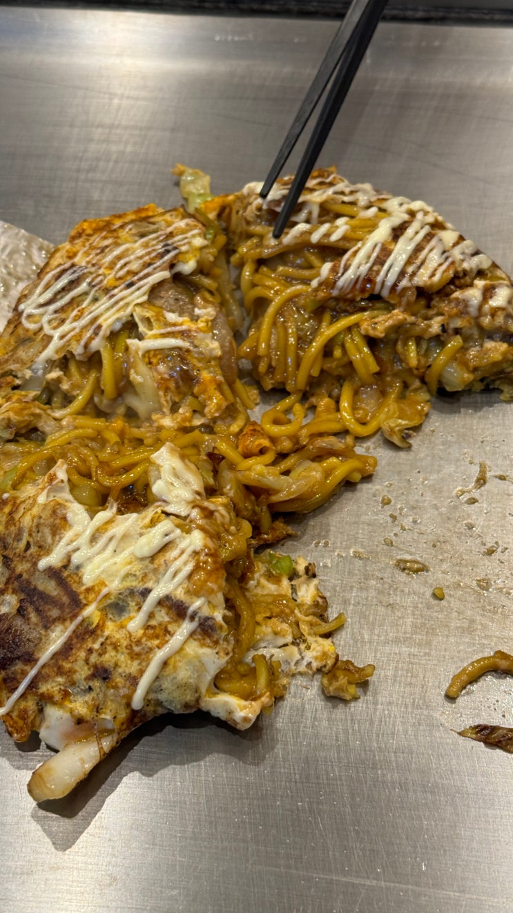  오사카 우메다 <오꼬노미야키 사쿠라> 야끼소바 인생맛집 웨이팅 :: 내돈내산
