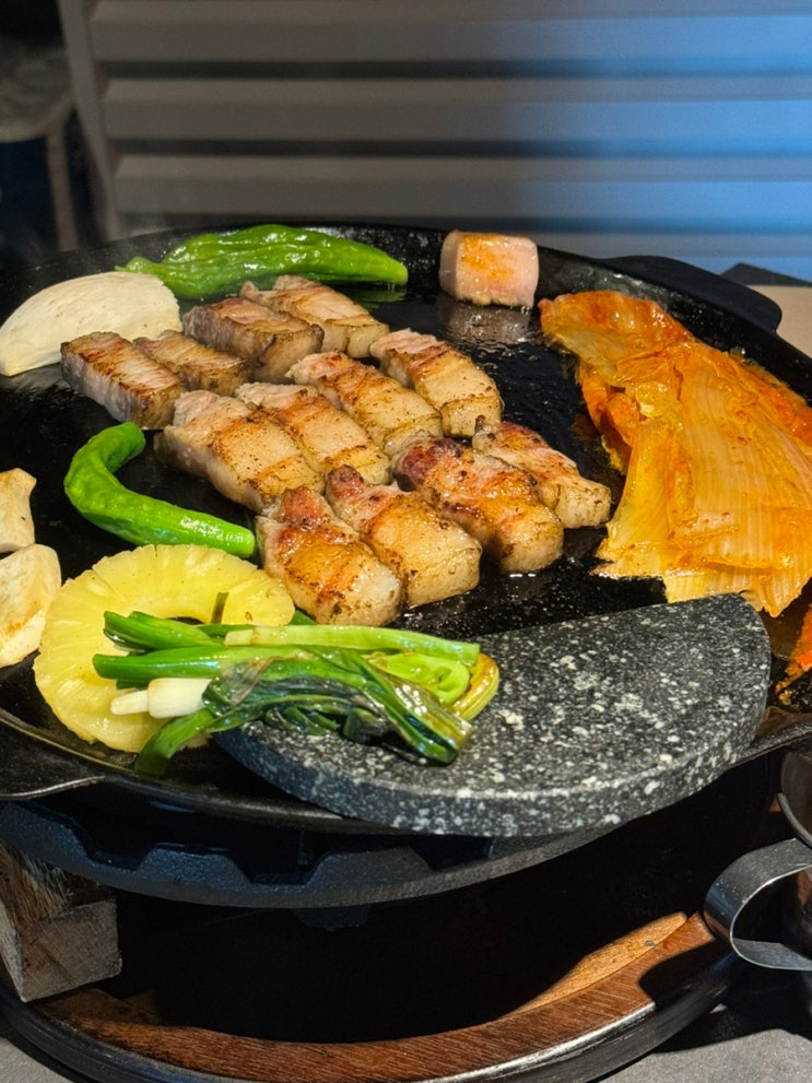  [부산 전포] 삼겹살 맛집 : 구워주는 짚불 고깃집 연향 후기