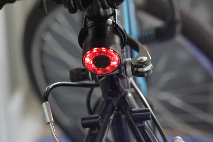 자전거 충전식 LED 라이트 후미등 훔쳐가지 마세요
