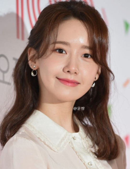  봄웜라이트 화장품 연예인 염색 봄웜톤 졸업