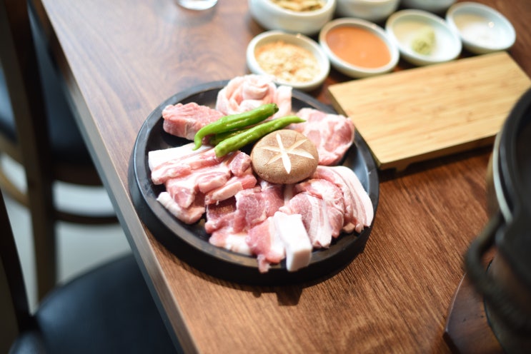  [서울 망원동 맛집] 망원동 가성비 맛집 프리미엄 숙성고기 삼겹살 맛집 "정각망원본점"