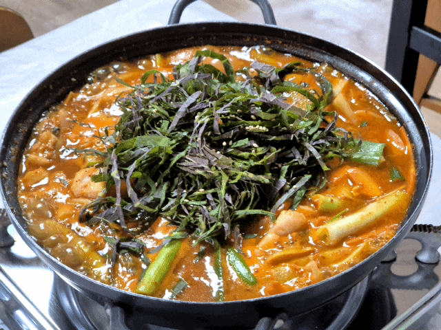  태안 천리포수목원 맛집 관해수산, 손맛이 느껴지는 얼큰한 아나고짜글이