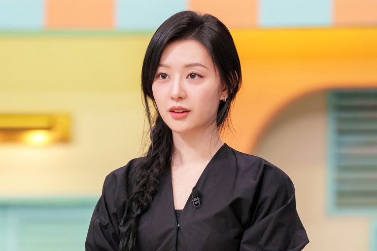 <b>김지원 놀토</b> 출연 알라이아 블랙 롱 원피스 코디 최신가격은?