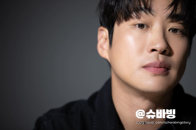닭강정 드라마 고백중 누구? 안재홍 프로필 나이 키 인스타 등장인물관계 결말 논란 스캔들 ....