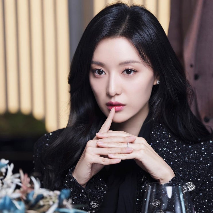 '눈물의 여왕' 김지원, MBTI 공개...그런데 스트레스 해소법이 독특하다 '눈물의 여왕' 김지원, MBTI 공개...그런데 스트레스 해소법이 독특하다