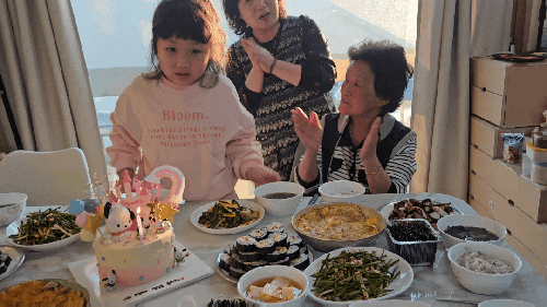  이천 포차코케이크 냠냐케이커리에서 8번째 생일 주문제작케이크 맞췄어요