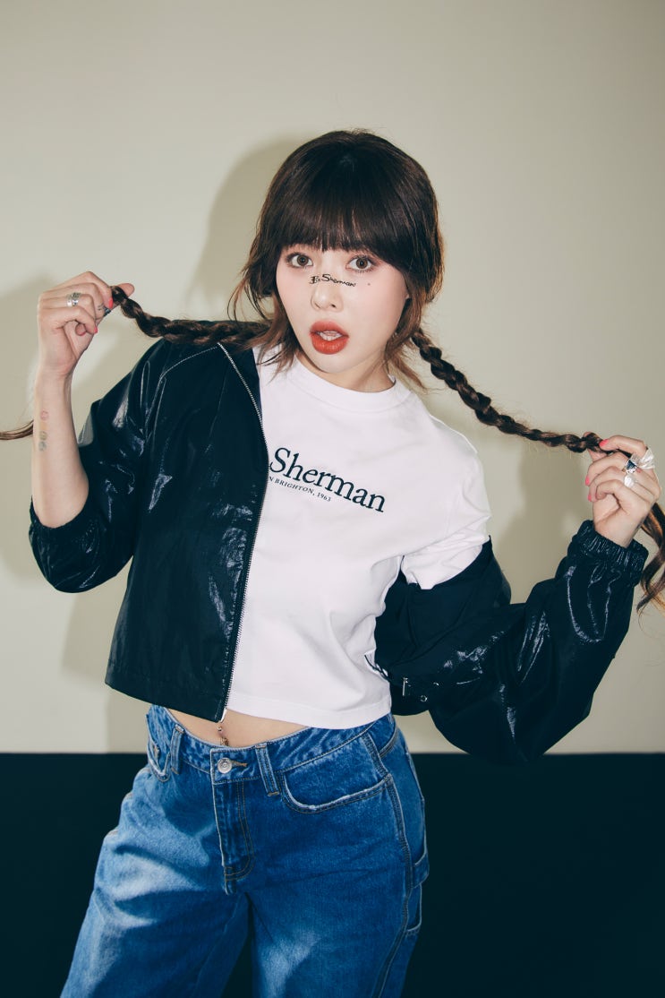  벤셔먼(BENSHERMAN) 2024 신상 반팔티, 엠버서더 현아 화보