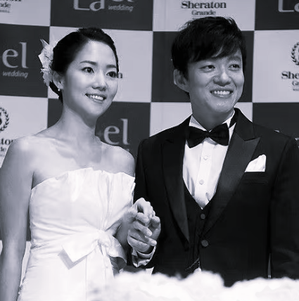 이혼 소송 중인 <b>이윤진</b>, <b>이범수</b>의 이중생활 폭로