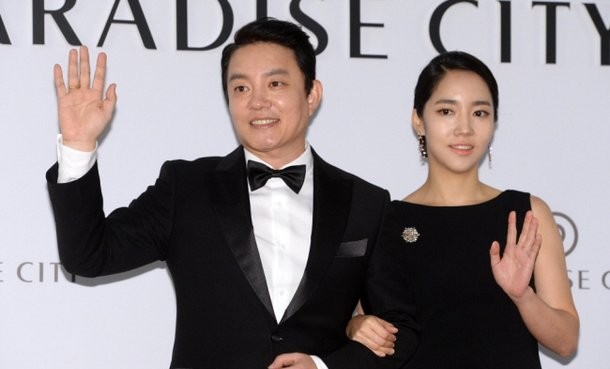 이범수 <b>이윤진</b> 이혼 이유... 기괴한 이중생활 은밀취미 <b>사실</b>여부는