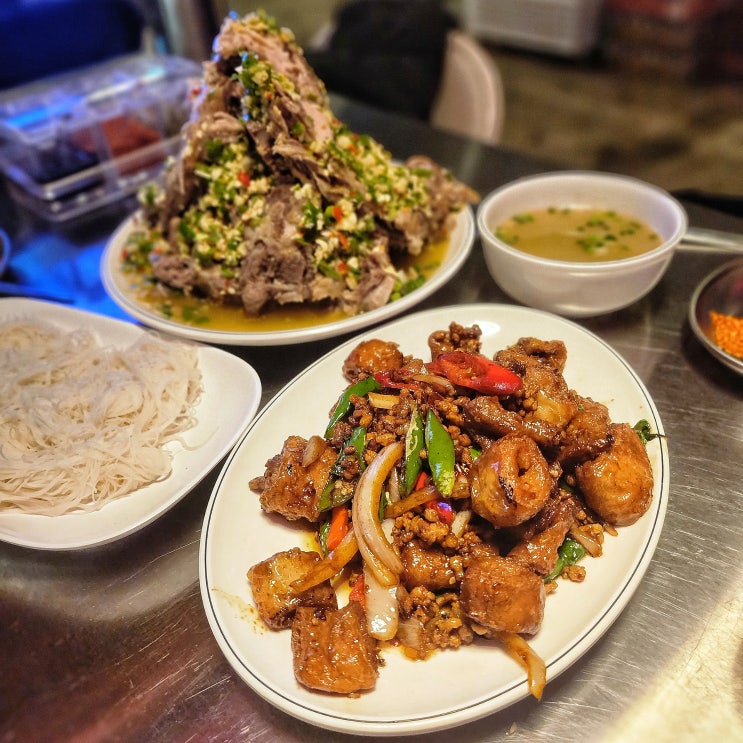  압구정로데오 맛집 딸랏 까폼 2호점 태국요리 술집 랭쎕 주차