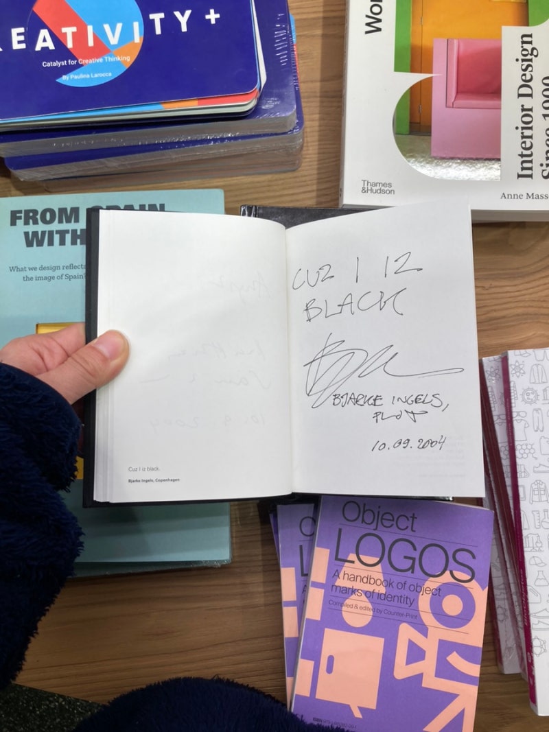 바르셀로나 까사밀라 기념품숍 : 네이버 블로그