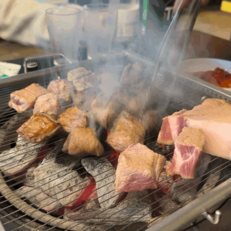  숯향이 베어있어 더 맛있었던 제주돼지 맛집 선릉역 돈그리아 스테이크목살 통갈매기살 술리또 리뷰.
