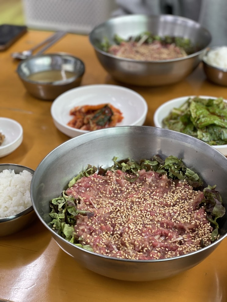  웨이팅 있어도 방문 필수 청도 가마솥국밥 육회비빔밥