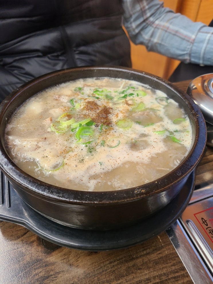  의정부 맛집 태화관 고기국밥_ 넓은 홀에 바닥 방까지 편안하게 맛있게