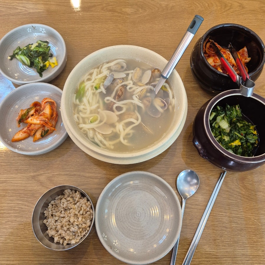 황고집바지락칼국수 사진 5
