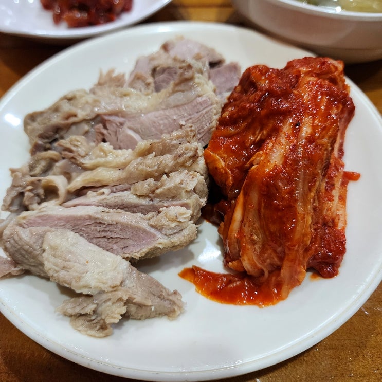  광화문 맛집 <종로 보쌈> 가성비까지 챙긴 1인분 보쌈 정식