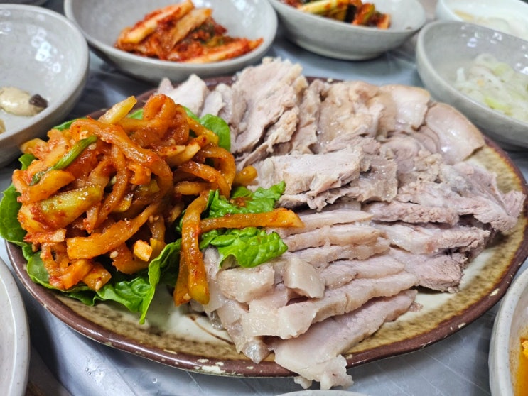  [전남_여수] 여수에서 만난 보쌈 맛집! 현지인들의 추천이 가득한 화물식당을 다녀왔습니다!! (내돈내산)