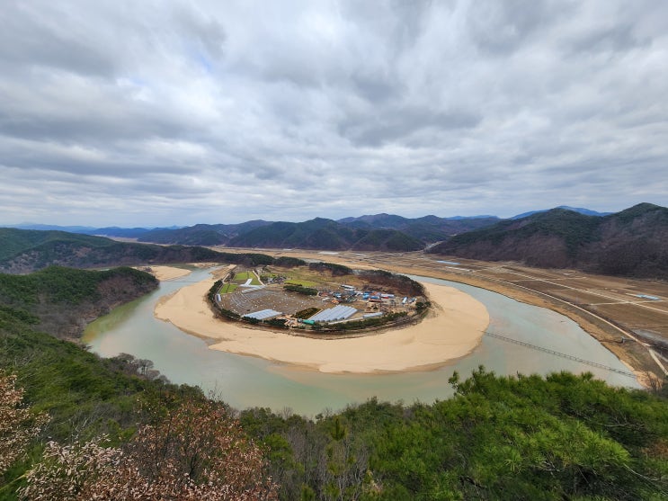 회룡포~회룡포전망대~장안사~비룡산~삼강주막 코스로 다녀온 경북 예천 트레킹 국내여행 with 여행자 클럽 회룡포~회룡포전망대~장안사~비룡산~삼강주막 코스로 다녀온 경북 예천 트레킹 국내여행 with 여행자 클럽