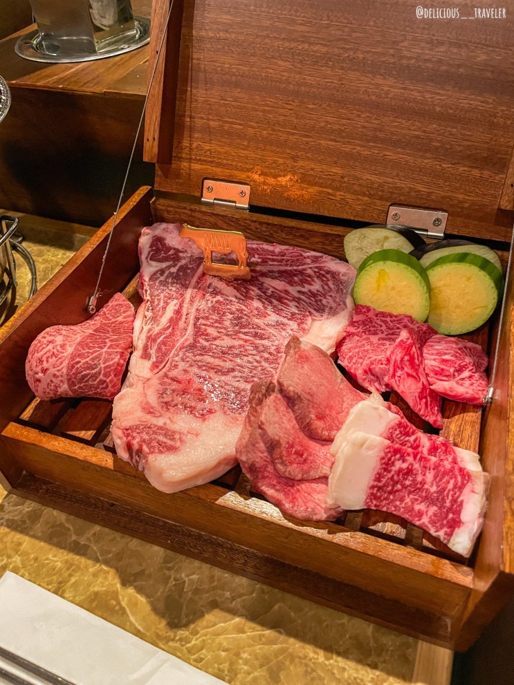  MUU한우다이닝 논현본점 기념일 데이트 티본프리미엄 코스 테이블자리 후기
