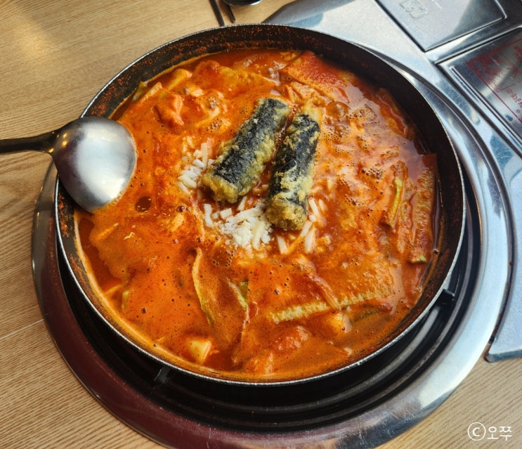  [서울 가산디지털단지역 맛집] 먹쉬돈나 마리오아울렛점 / 배부른 떡볶이 세트 추천