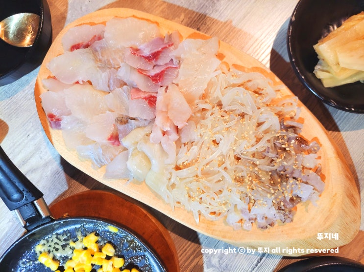  수영역 부산 최고 해물탕(구 해운대 산 오징어)(feat. 산 오징어 회, 활어, 내돈내산 후기)