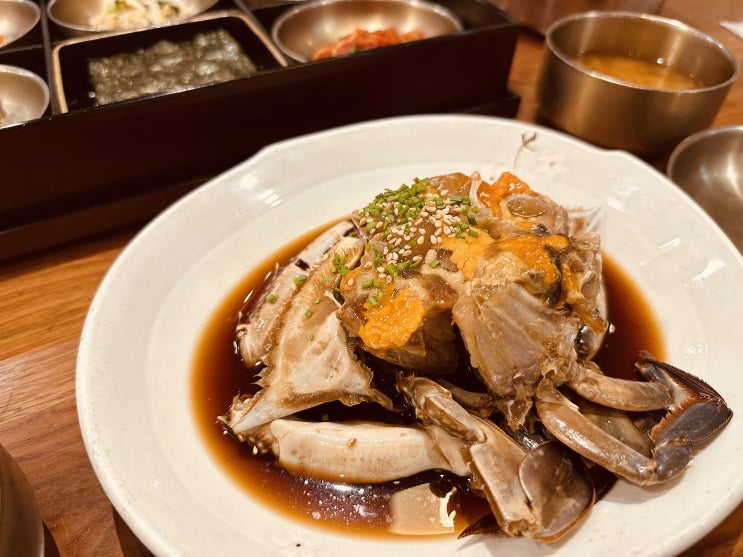  내돈내산 명동 맛집 신세계 본점 큰기와집 한상 | 살이 꽉 찬 간장게장 최고!