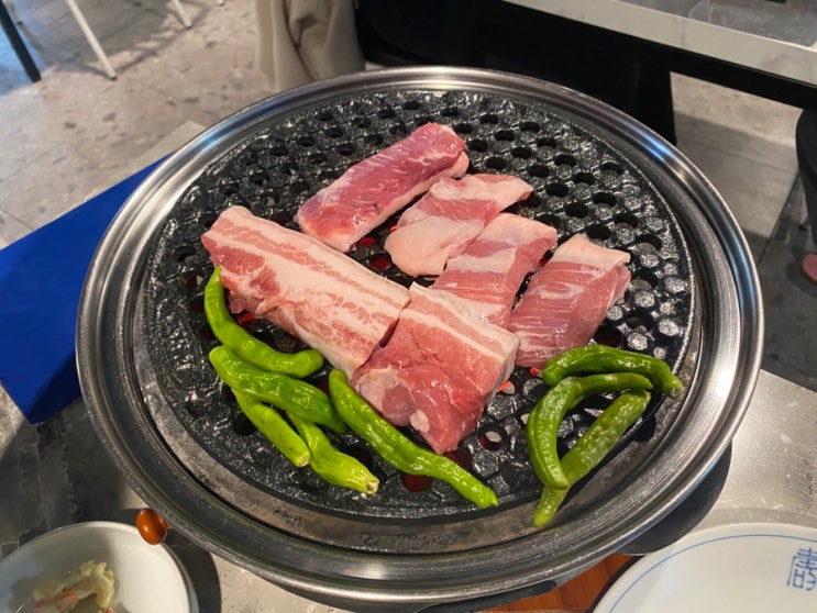  군산 삼겹살 맛집, 국내 0.3% 프리미엄 정한식당 고기 질이 다른 수송동 맛집