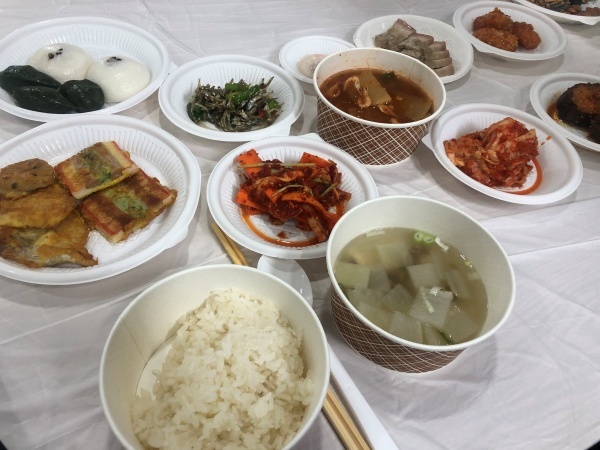 장례식장 식사 한 상, 이정도일 줄은 몰랐을 겁니다 장례식장 식사 한 상, 이정도일 줄은 몰랐을 겁니다