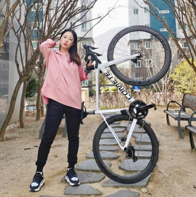  입문용 로드자전거 추천]코메트 바이시클 스피릿 시마노 105 di2 화이트
