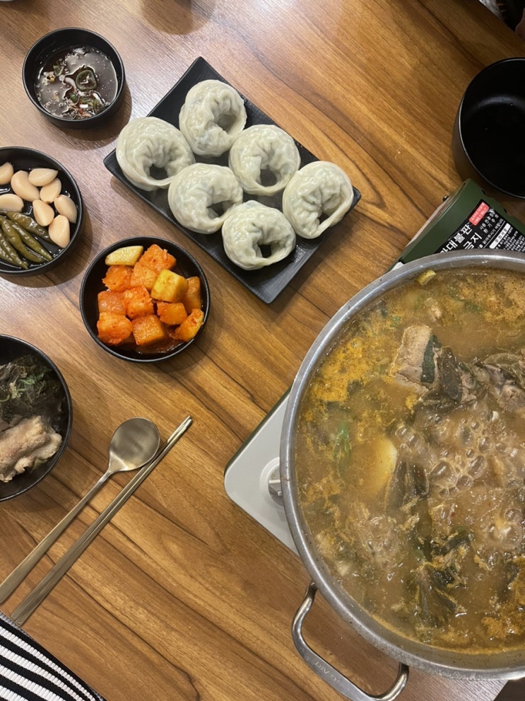 동대구역 감자탕 맛집 인하옥 국물이 끝내줘요