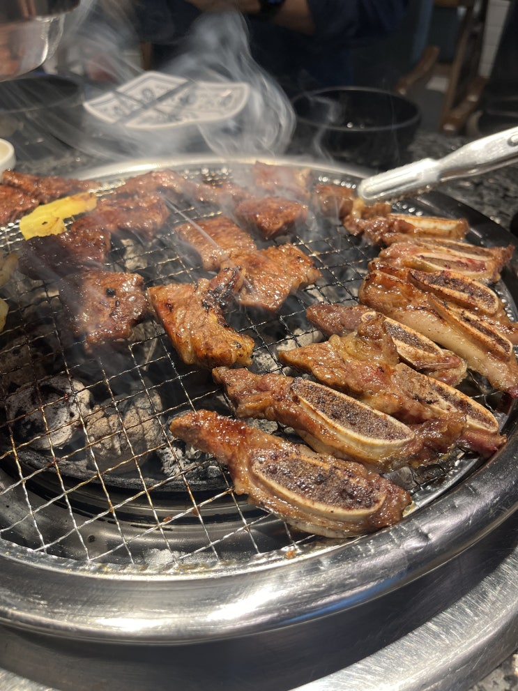  직접 갈비 구워주는 부천역 맛집 LA아리랑