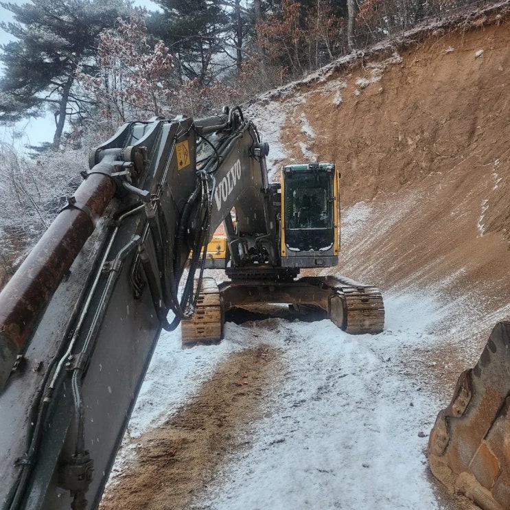 볼보 EC290LC 2011년식 3000만원 판매합니다. 볼보 EC290LC 2011년식 3000만원 판매합니다.