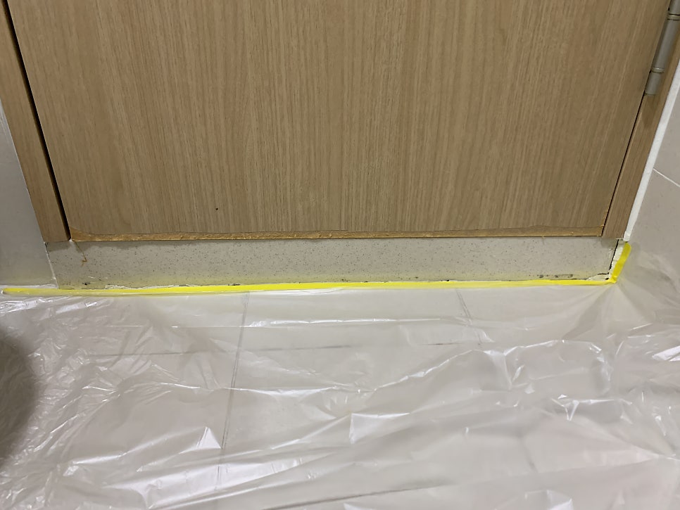 화장실문 시트지 시공 전문업체