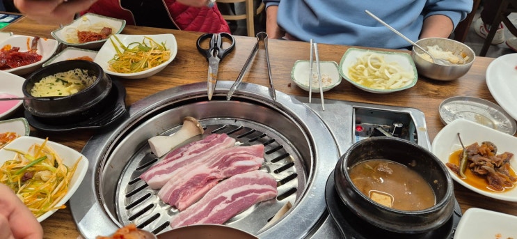  단체회식에 좋은 남양주 평내동 삼겹살 맛집  봉정가든