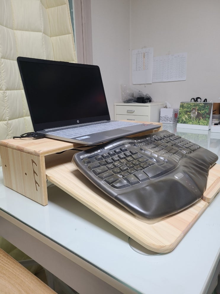  피기 각도조절보조책상, 노트북 거치대로 손목 통증 줄이고 거북목 벗어나기