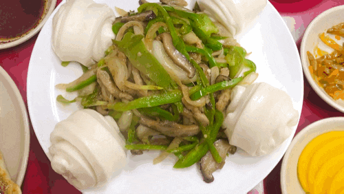  연희동맛집 | 겨울 한정 부추잡채와 육즙 잔뜩 머금은 군만두+쫀득한 탕수육이 맛있는 '오향 만두'